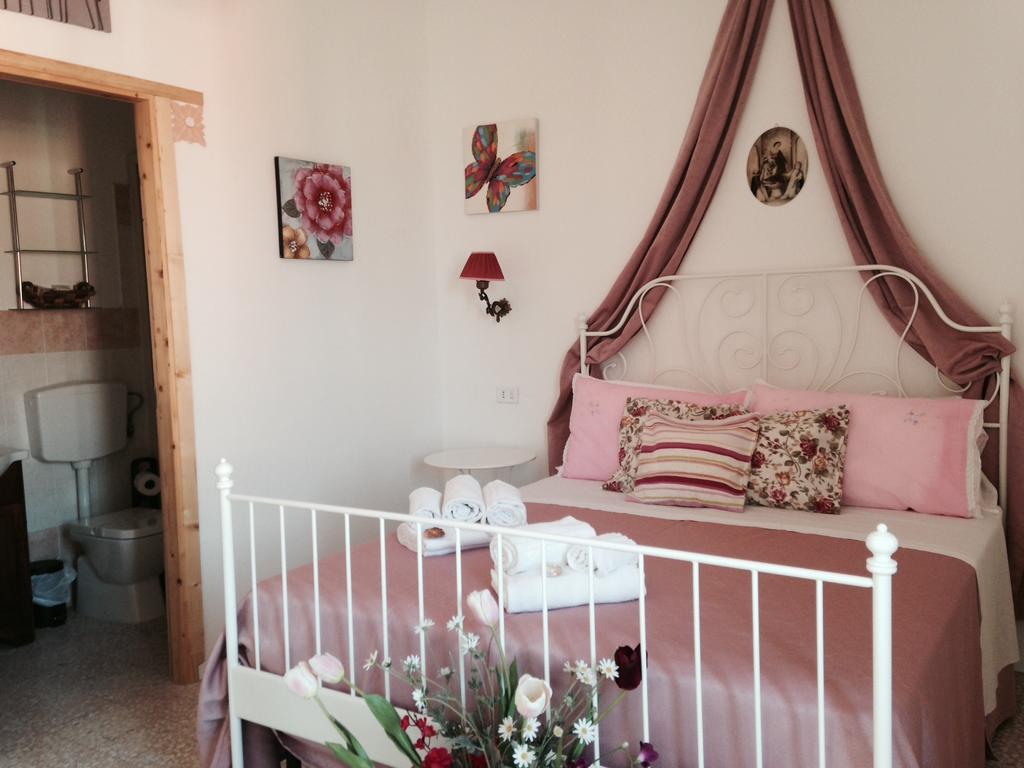 Eder Bed & Breakfast Сиракуза Екстериор снимка